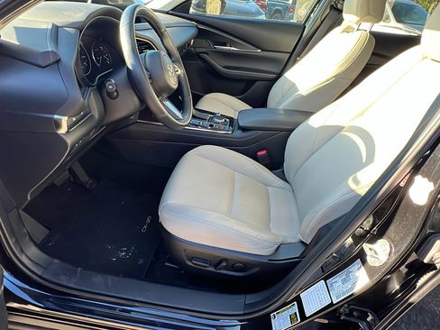 Used 2025 MAZDA CX-30 AWD 2.5 S w/ Preferred Package image 16