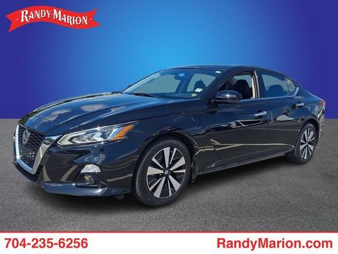 Used 2021 Nissan Altima 2.5 SL FWD image 1