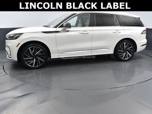 New 2026 Lincoln Aviator Black Label w/ Dynamic Handling Package image 4