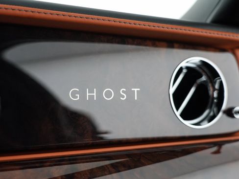 Certified 2025 Rolls-Royce Ghost AWD/4WD image 34