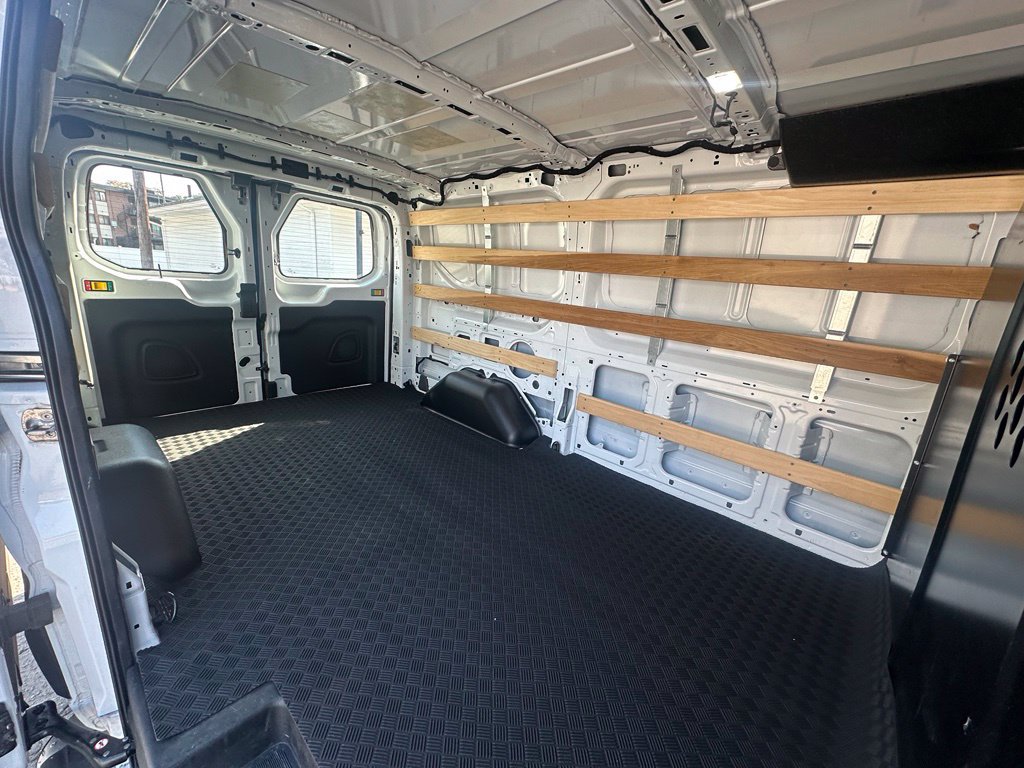 Used 2025 Ford Transit 250 Low Roof w/ Exterior Upgrade Package RWD image 16