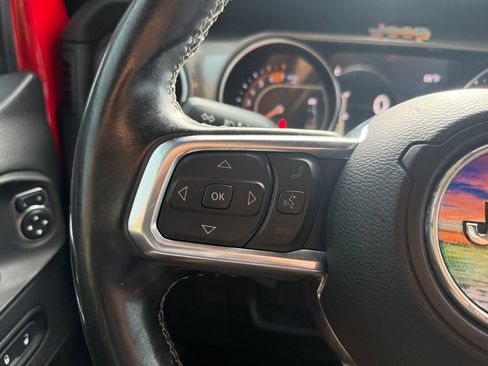 Used 2021 Jeep Wrangler Unlimited Sahara AWD/4WD image 21