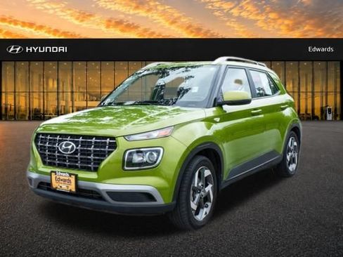 Used 2023 Hyundai Venue SEL FWD image 7