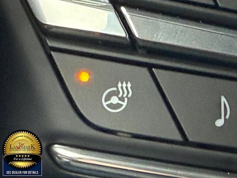 Used 2025 Buick Enclave Preferred image 15