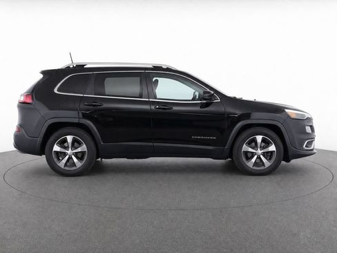 Used 2019 Jeep Cherokee Limited AWD/4WD image 8