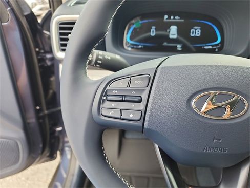 New 2025 Hyundai Venue Limited image 26