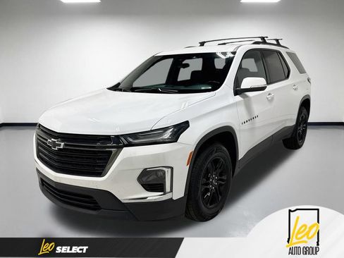 Used 2022 Chevrolet Traverse LT w/ Midnight/Sport Edition AWD/4WD image 1