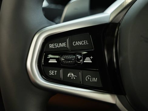 New 2026 BMW 330i Sedan w/ M Sport Package RWD image 33