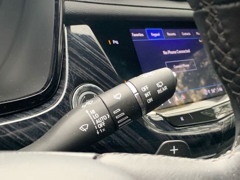 Certified 2025 Cadillac XT6 Premium Luxury image 18