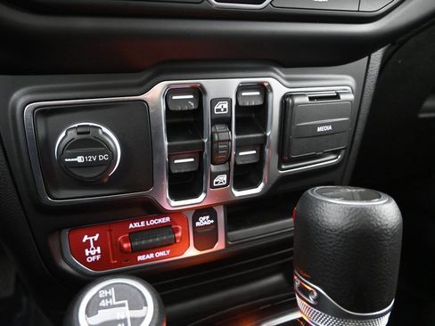 Used 2021 Jeep Gladiator Mojave image 31