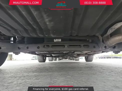 Used 2011 Volkswagen Routan SEL image 14