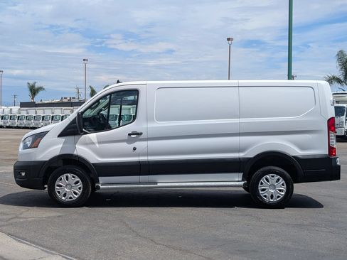 Used 2025 Ford Transit 250 Low Roof w/ Exterior Upgrade Package RWD image 4