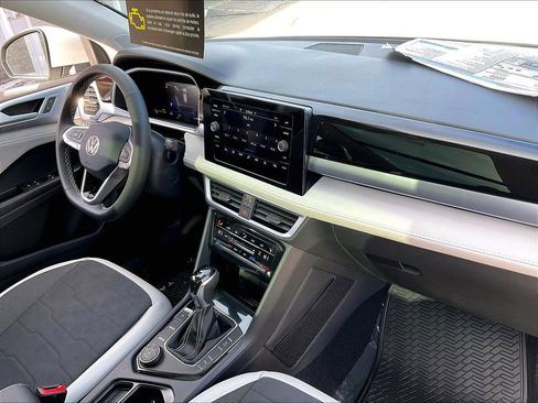 New 2026 Volkswagen Taos SE AWD/4WD image 10