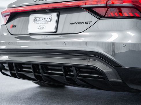 Used 2022 Audi RS e-tron GT w/ Carbon Performance Package image 21
