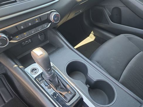 Certified 2025 Nissan Altima 2.5 S FWD image 23