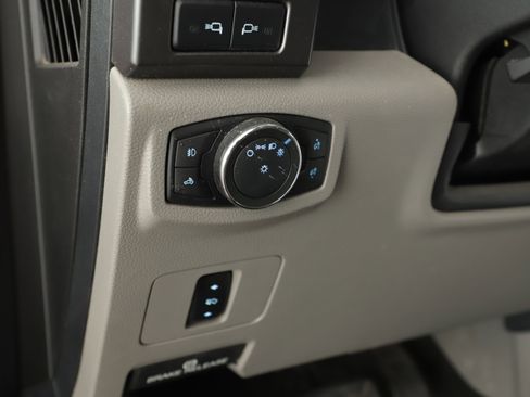 Used 2017 Ford F350 XLT w/ XLT Value Package image 2