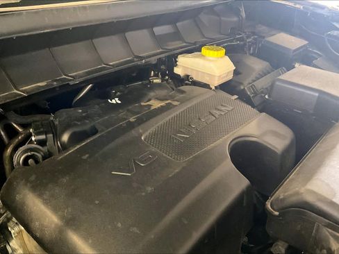 Used 2024 Nissan Pathfinder Platinum w/ Cargo Package AWD/4WD image 29