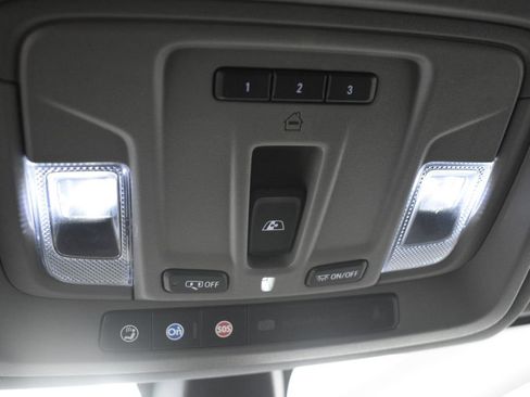 Used 2022 Chevrolet Silverado 1500 LT image 43