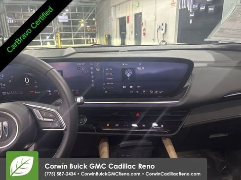 Certified 2025 Buick Envision Preferred AWD/4WD image 19