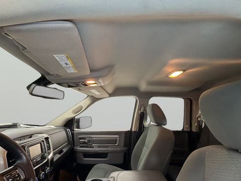 Used 2014 RAM 1500 Classic SLT RWD image 32