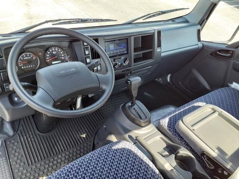 New 2025 Chevrolet Low Cab Forward image 7