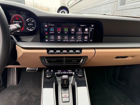 Certified 2022 Porsche 911 Carrera 4S image 24