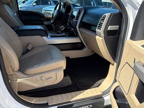 Used 2016 Ford F150 Lariat image 17