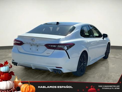 Used 2021 Toyota Camry XSE image 10