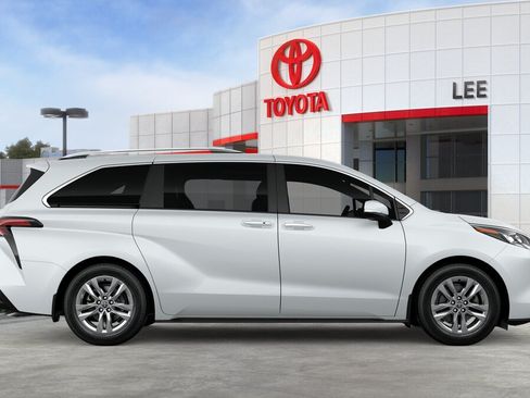New 2026 Toyota Sienna Limited AWD/4WD image 12