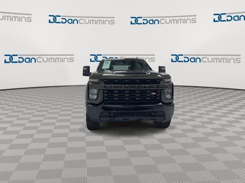 Used 2022 Chevrolet Silverado 2500 Custom w/ Custom Convenience Package AWD/4WD image 3