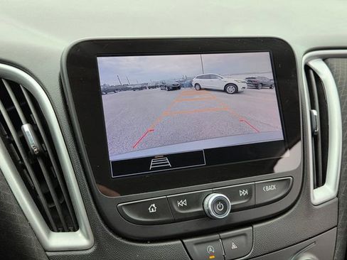 Used 2024 Chevrolet Malibu LT image 22