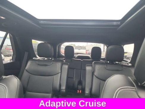 Used 2024 Ford Explorer ST w/ Technology Package AWD/4WD image 9