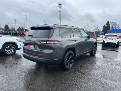 New 2025 Jeep Grand Cherokee L Limited w/ Luxury Tech Group II image 6