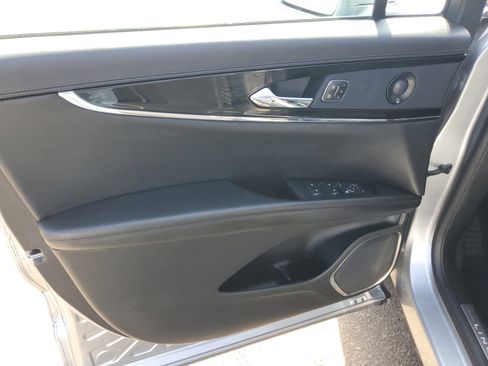 Certified 2023 Lincoln Nautilus Reserve w/ Luxury Package image 10