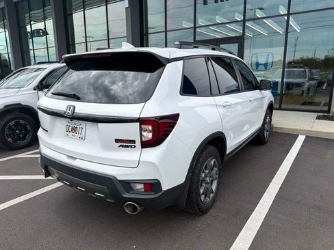 Used 2024 Honda Passport TrailSport image 5