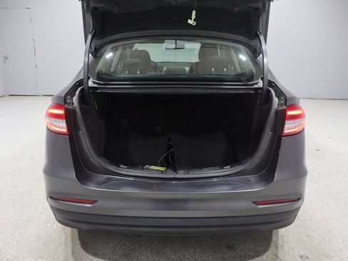 Used 2019 Ford Fusion SEL FWD image 19