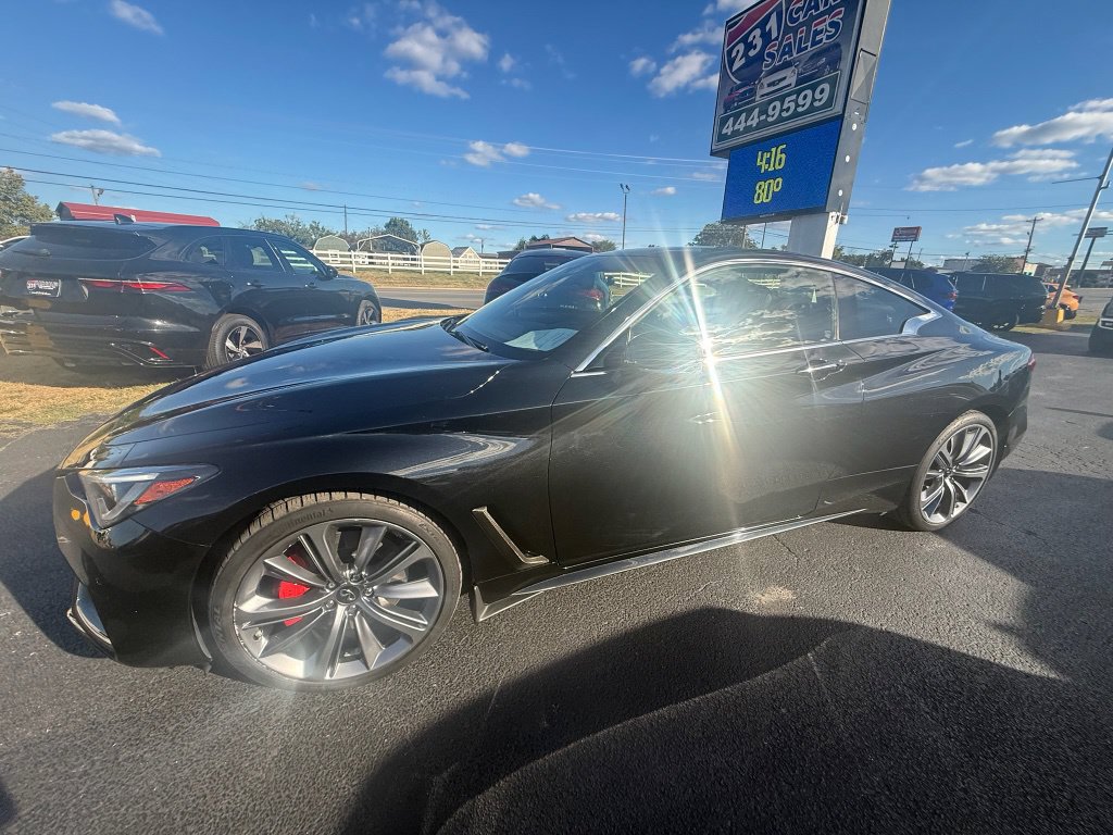 Used 2022 INFINITI Q60 Red Sport 400 w/ Carbon Fiber Package AWD/4WD image 7