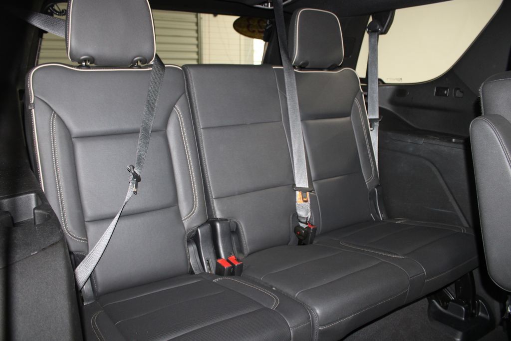 Used 2023 Chevrolet Tahoe Premier RWD image 33