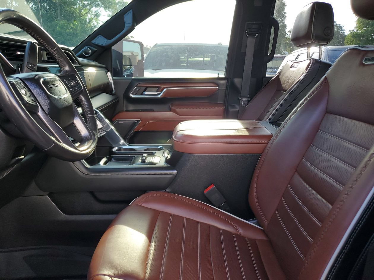 Used 2024 GMC Sierra 3500 Denali Ultimate AWD/4WD image 19