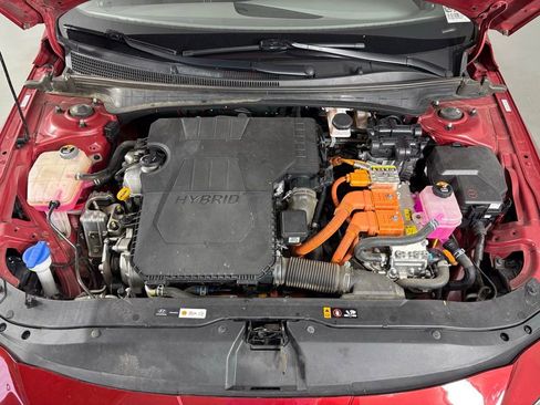 Used 2024 Hyundai Elantra Blue image 42