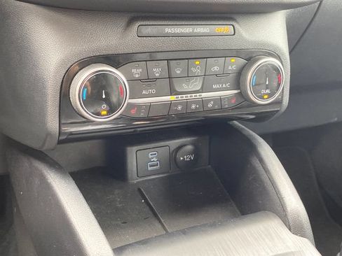 Used 2022 Ford Escape Titanium AWD/4WD image 12