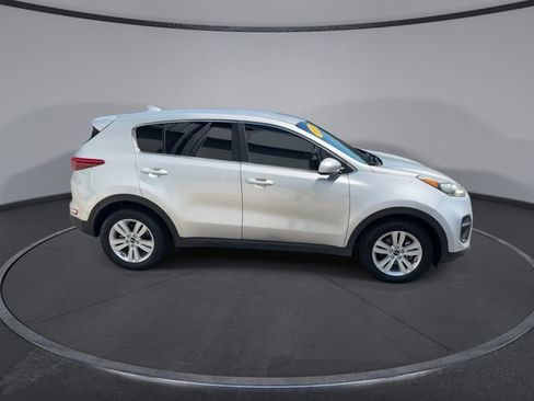 Used 2019 Kia Sportage LX FWD image 17