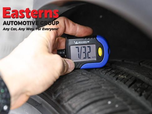 Used 2025 Mercedes-Benz GLE 450e 4MATIC image 29