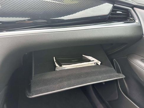 Used 2024 Cadillac XT6 Sport image 36