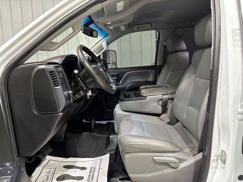 Used 2019 Chevrolet Silverado 2500 W/T w/ WT Convenience Package AWD/4WD image 11