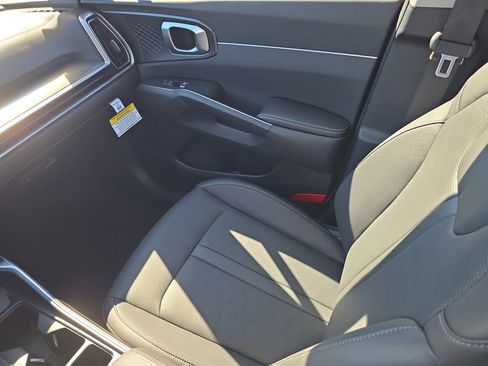 New 2026 Kia Sorento S w/ S Panoramic Sunroof Package image 17