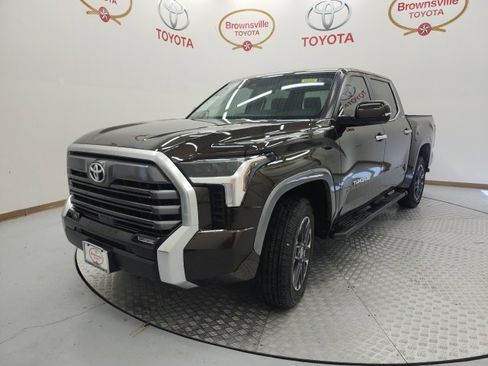 Used 2024 Toyota Tundra Limited image 2