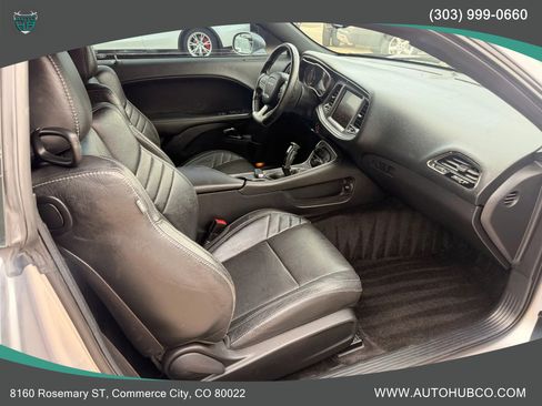 Used 2015 Dodge Challenger SRT Hellcat RWD image 9