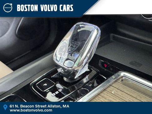 New 2026 Volvo XC60 B5 Plus w/ Protection Package Premier AWD/4WD image 9