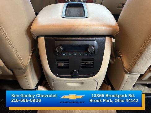 Used 2013 Chevrolet Avalanche LTZ image 21